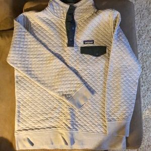 Patagonia quilted pullover